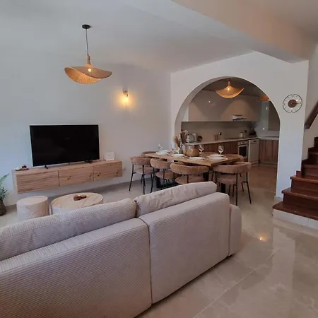 Nerina 3 Luxury *