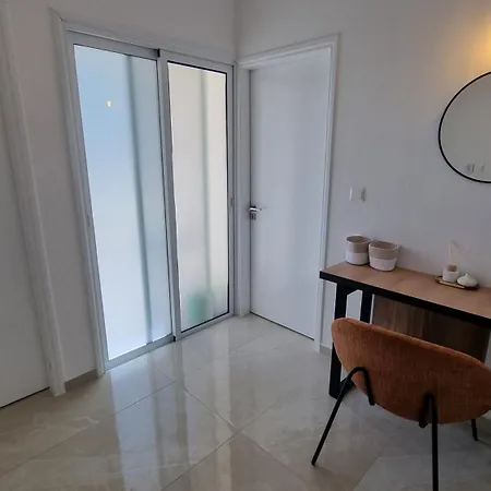 Nerina 3 Luxury * Πάφος