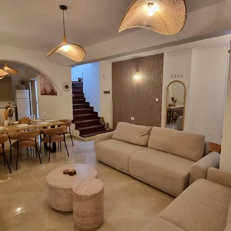 Nerina 3 Luxury *