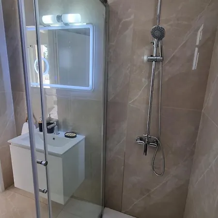 Nerina 3 Luxury